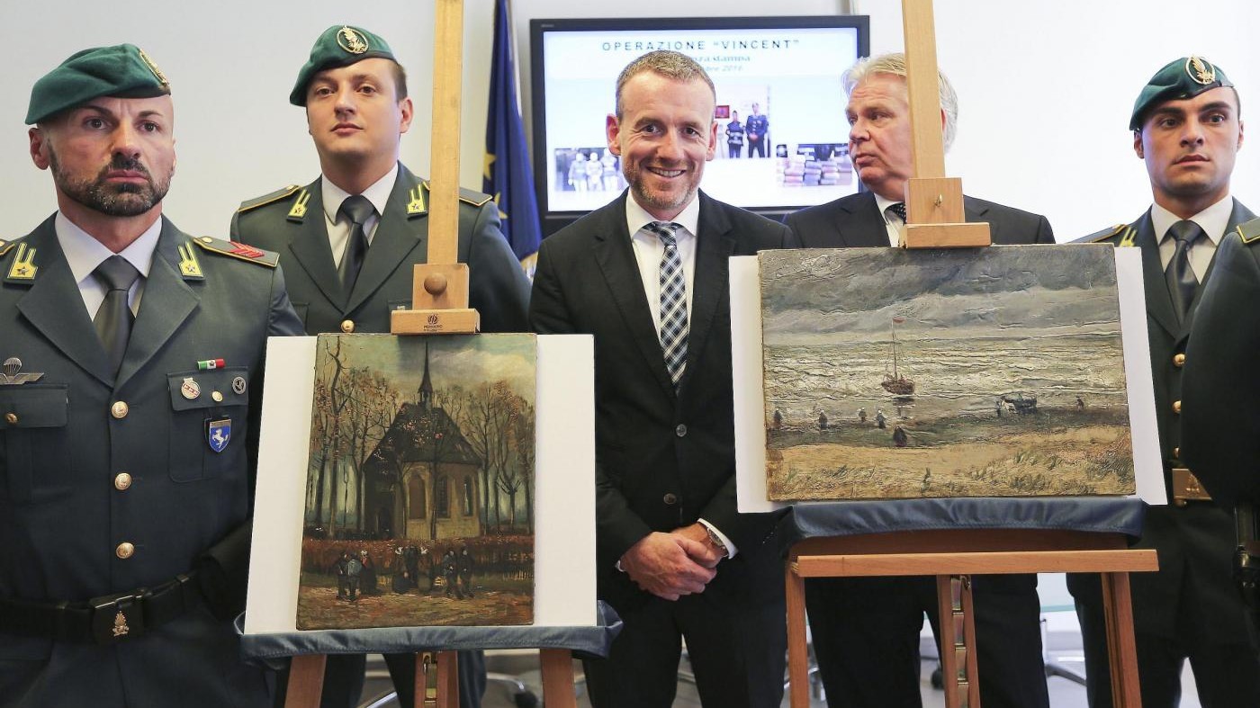 FOTO Ritrovate due tele di Van Gogh