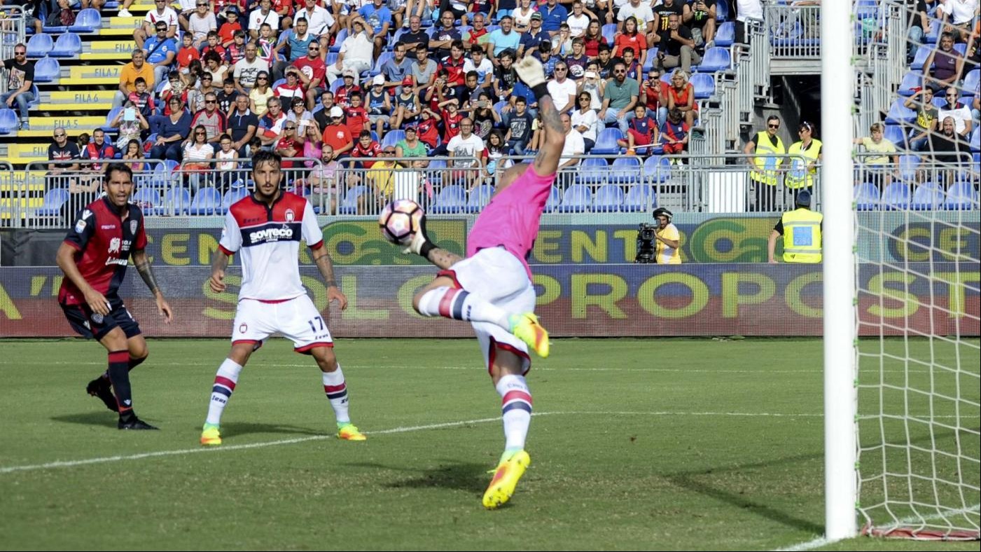 FOTO Serie A, Cagliari batte Crotone 2-1