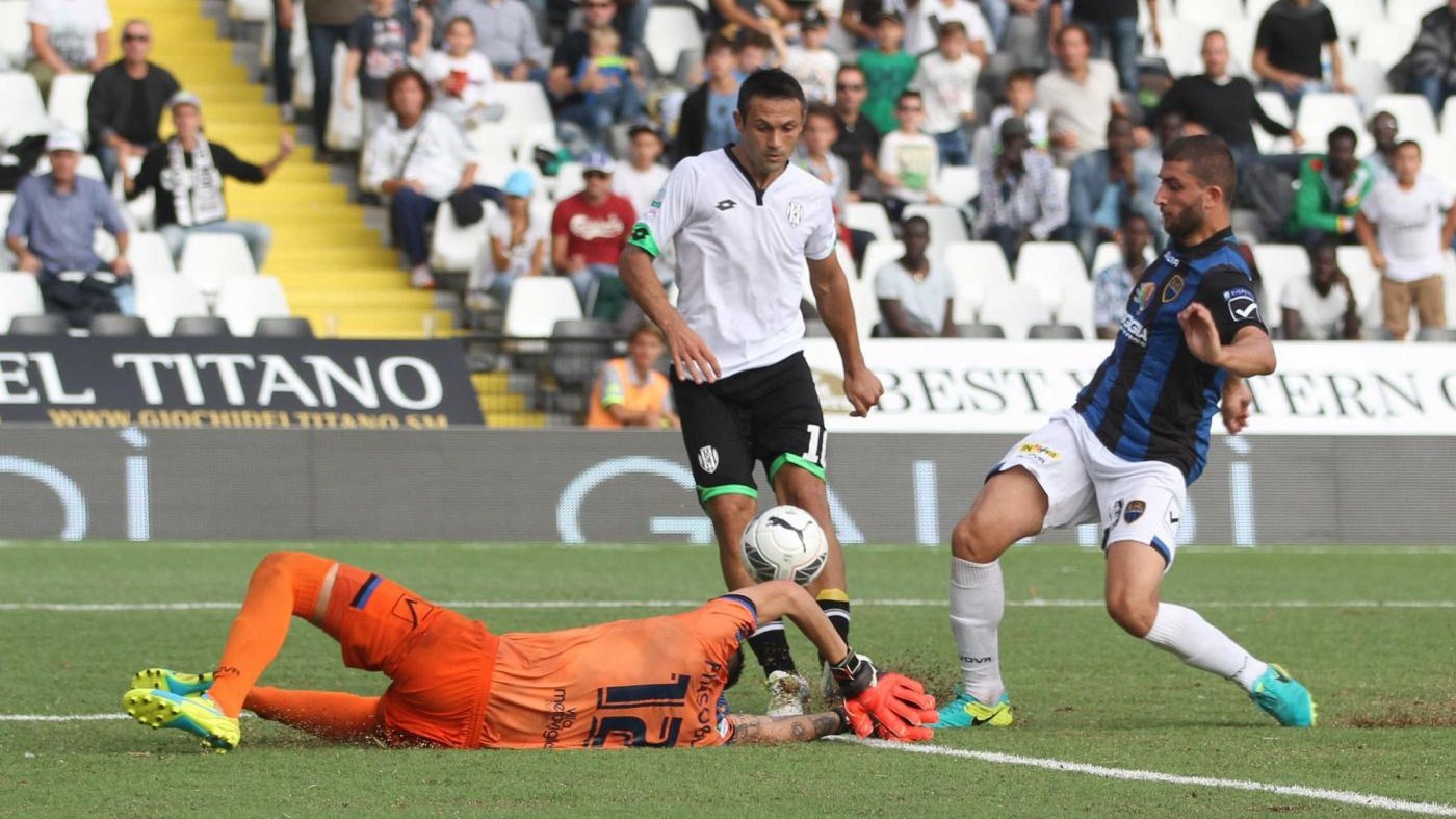 FOTO Serie B, pari tra Cesena e Latina