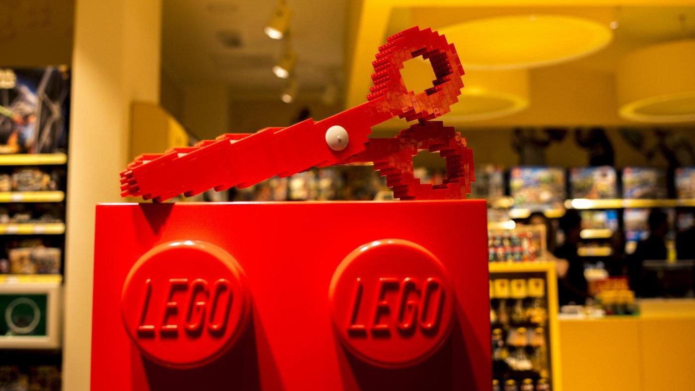 Invasione di mattoncini a Grugliasco: ecco il nuovo Lego Store