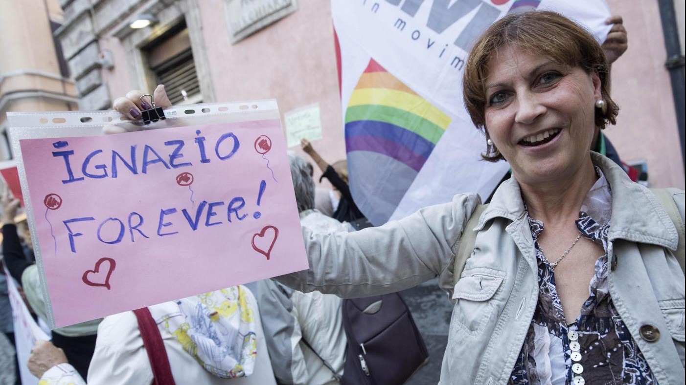 FOTO ‘Ignazio forever’: Marino assolto diventa una star