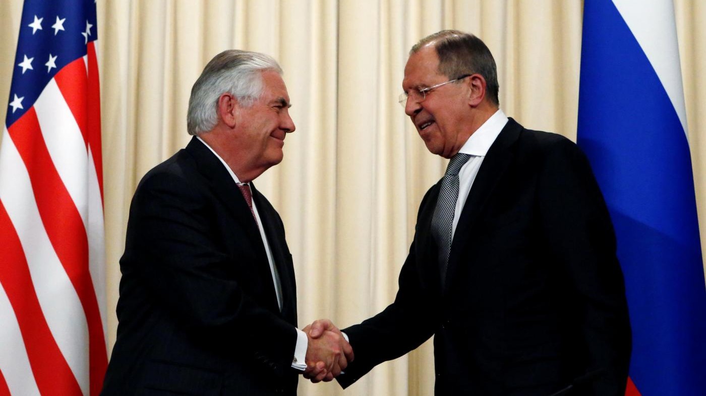 Russia-Usa, Putin vede Tillerson. Lavrov: Appianeremo divergenze