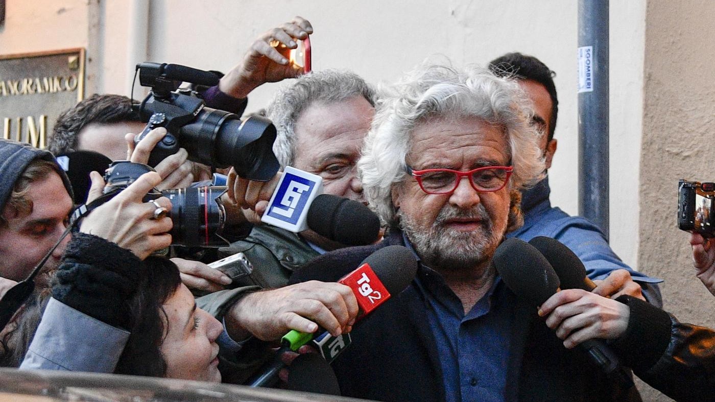 Grillo: M5S al governo abolirà finanziamenti pubblici a giornali