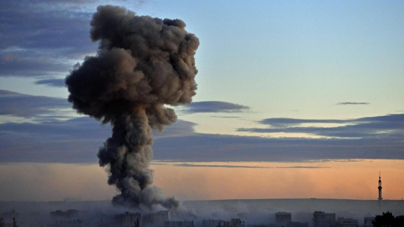 Afghanistan, Usa sganciano la super bomba contro covi Isis