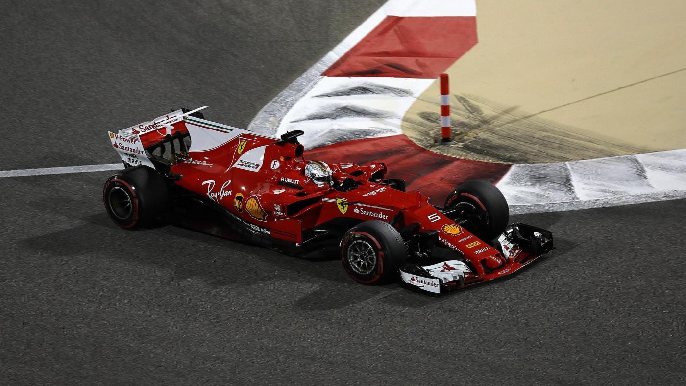 F1, in Bahrain Vettel trionfa davanti a Hamilton e Bottas