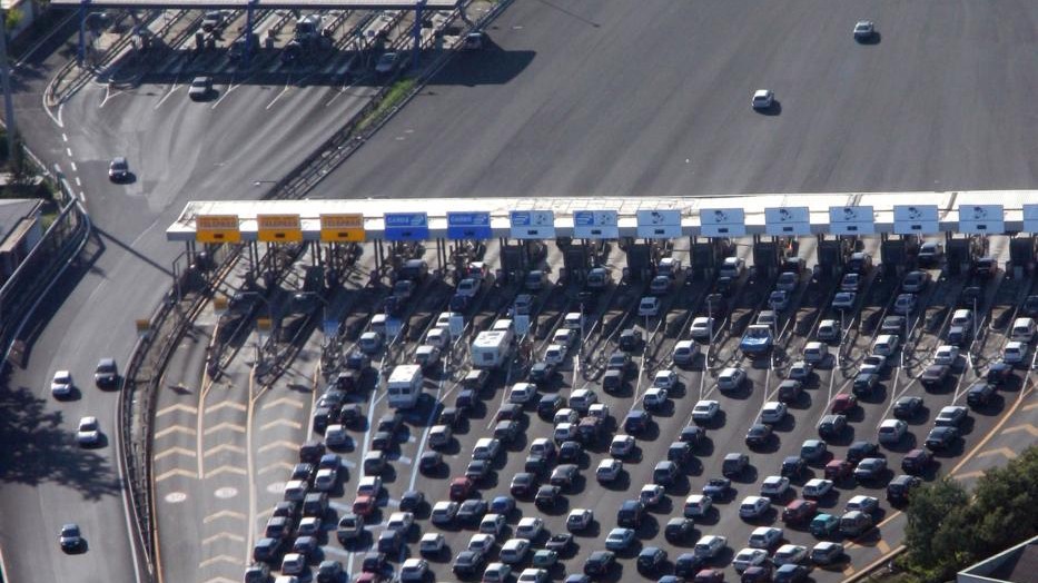 Autostrade, dalle ore 22 sciopero ai caselli: rischio bollino nero