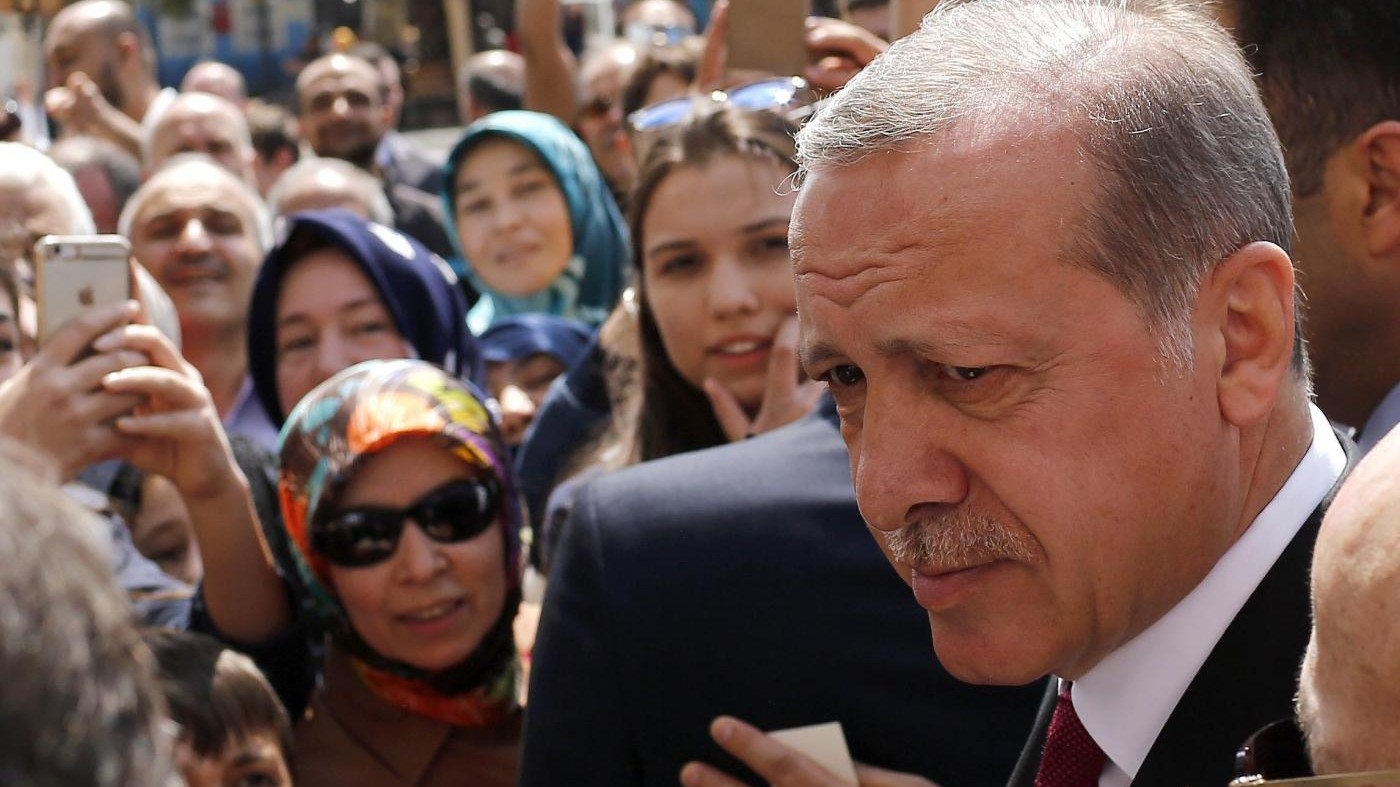 Turchia, Erdogan agli osservatori: State al vostro posto