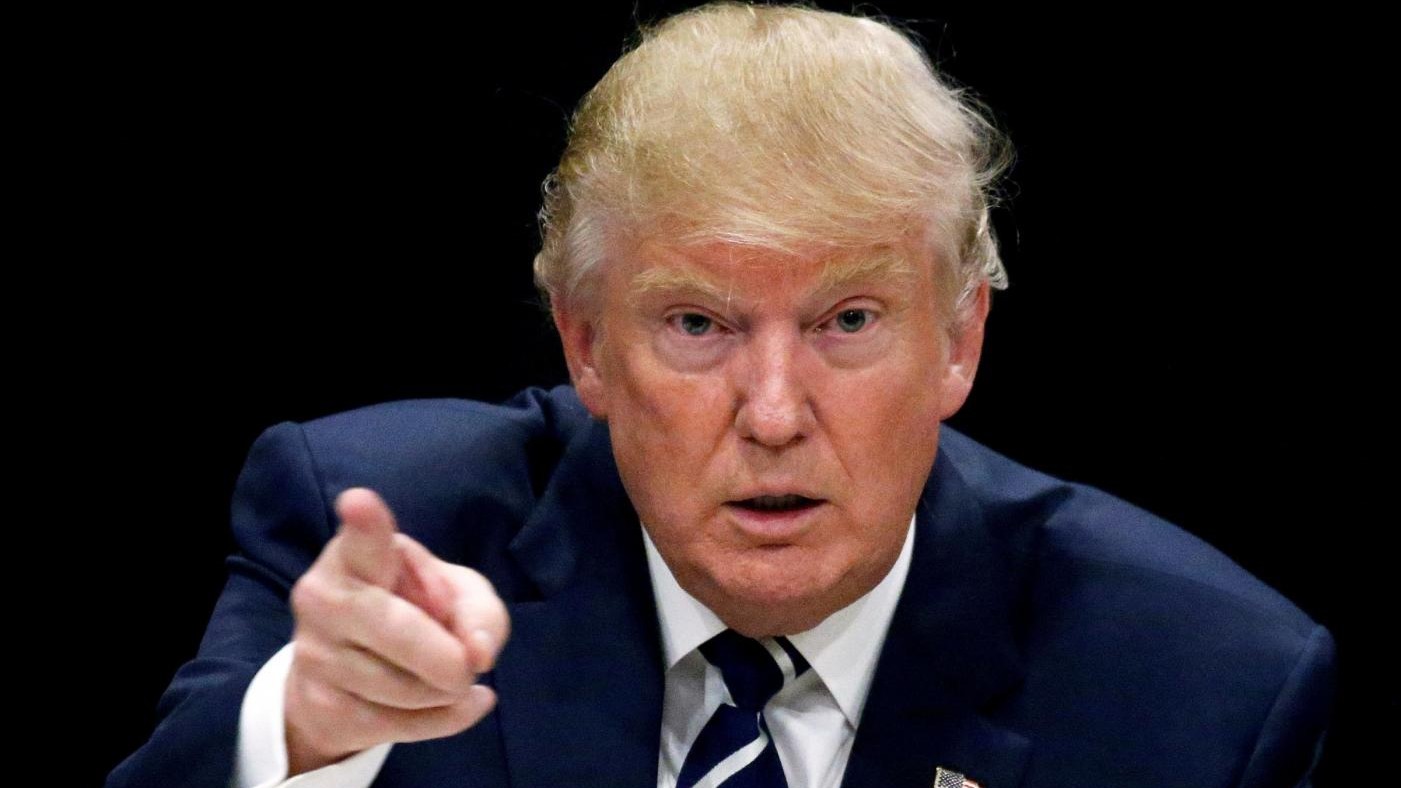 Trump attacca Vanity Fair che ha stroncato il suo ristorante