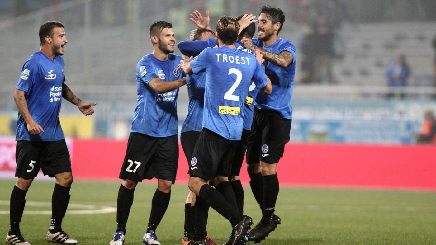 FOTO Novara piega Bari 1-0