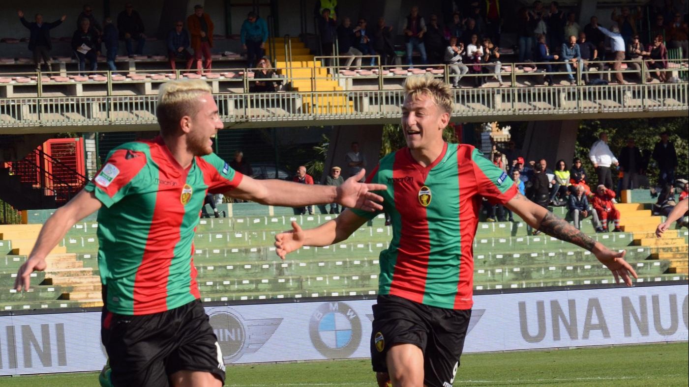 FOTO Serie B, poker della Ternana: 4-3 col Novara