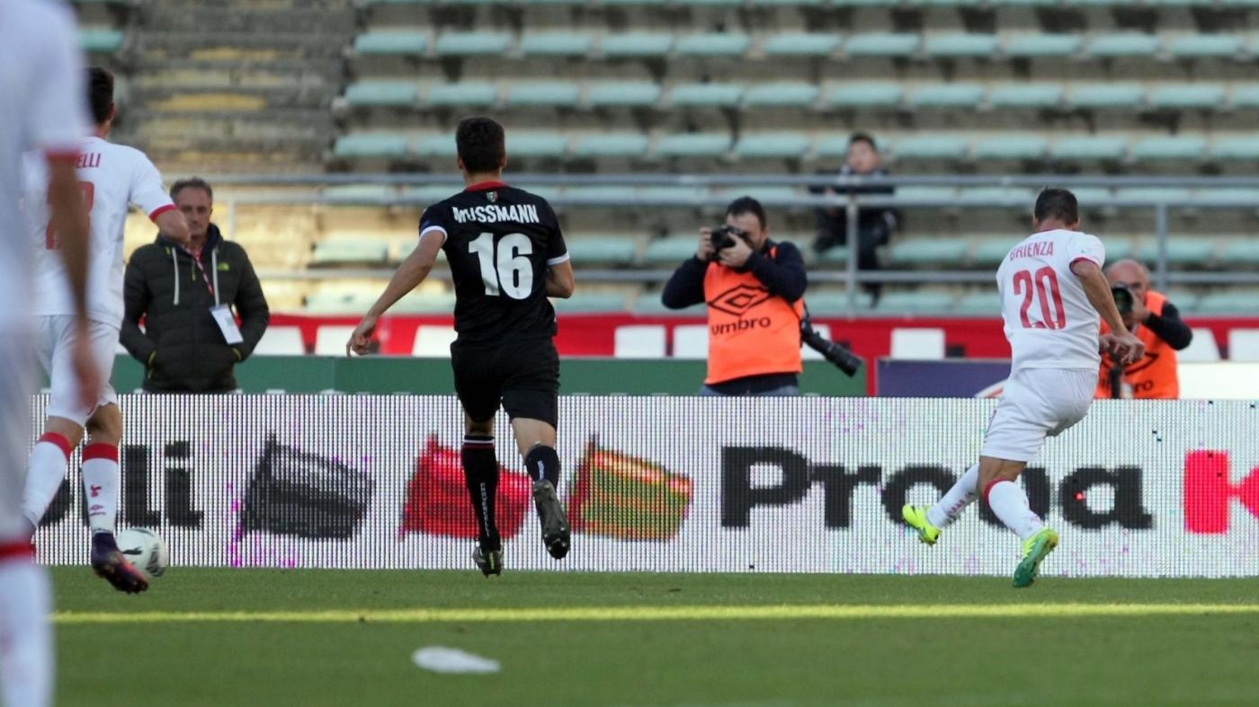 FOTO Serie B, Bari vince in casa con la Pro Vercelli