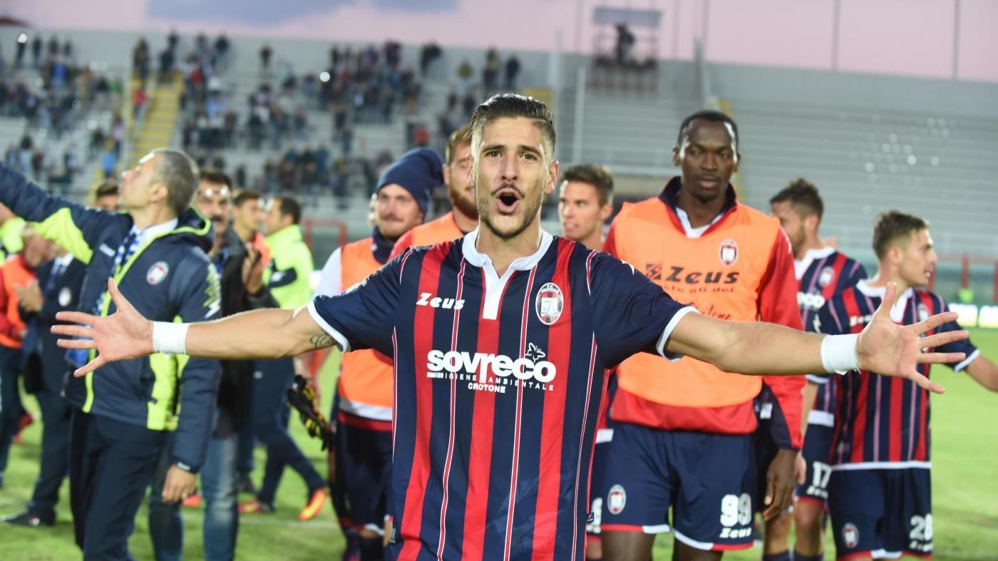 FOTO Serie A, prima storica vittoria del Crotone: 2-0 col Chievo