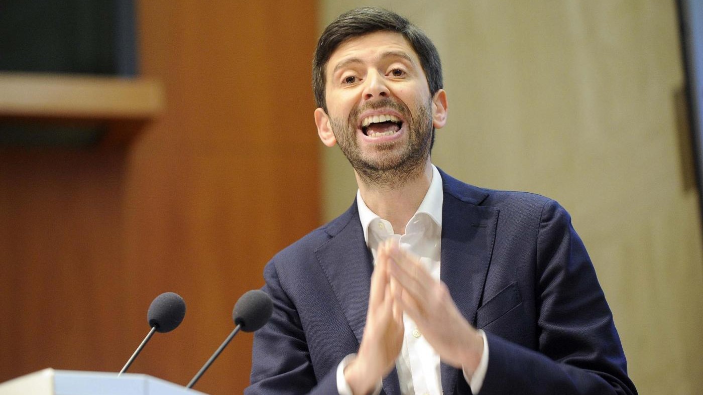 Speranza avverte: Se Pd diventa Partito nazione non esisterà più