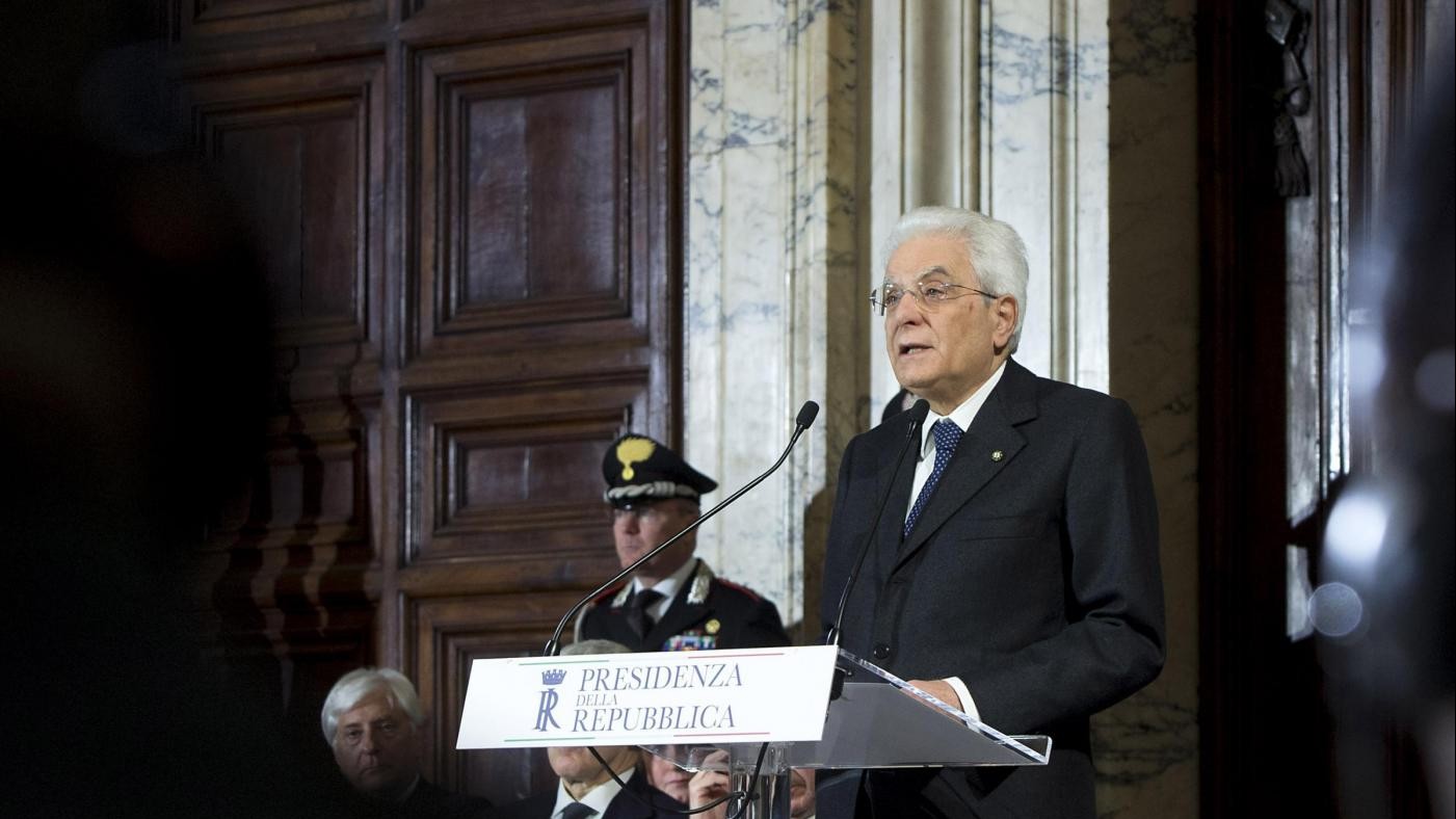 Mattarella: Grazie a Renzi per intenso impegno in 3 anni governo