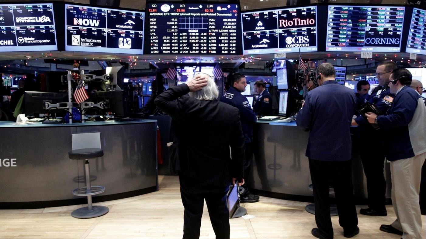 Borsa, Piazza Affatri chiude in rialzo: balzo per Mediaset