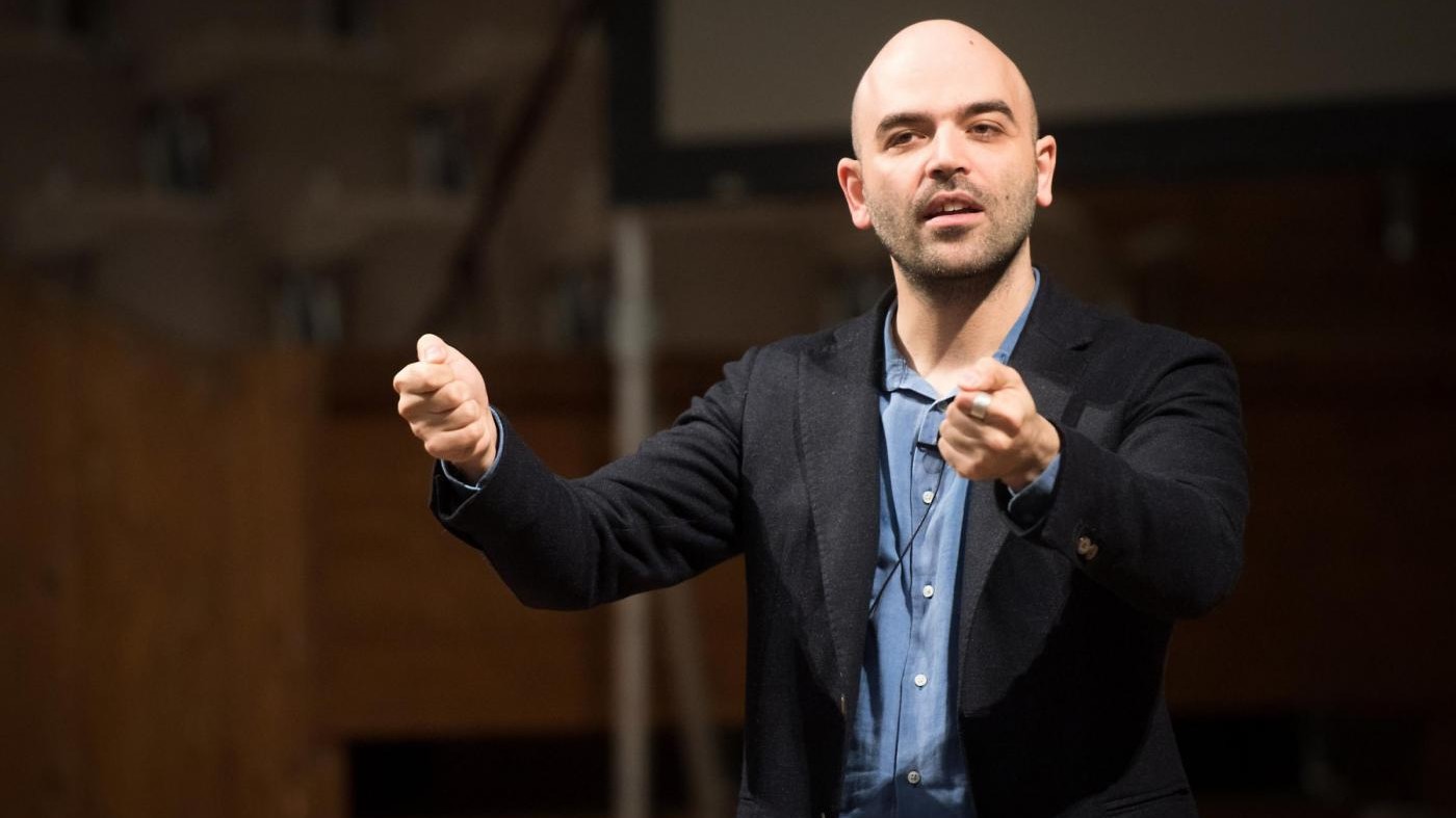 Il sogno di Saviano: Da uomo libero vorrei fare un bagno al mare