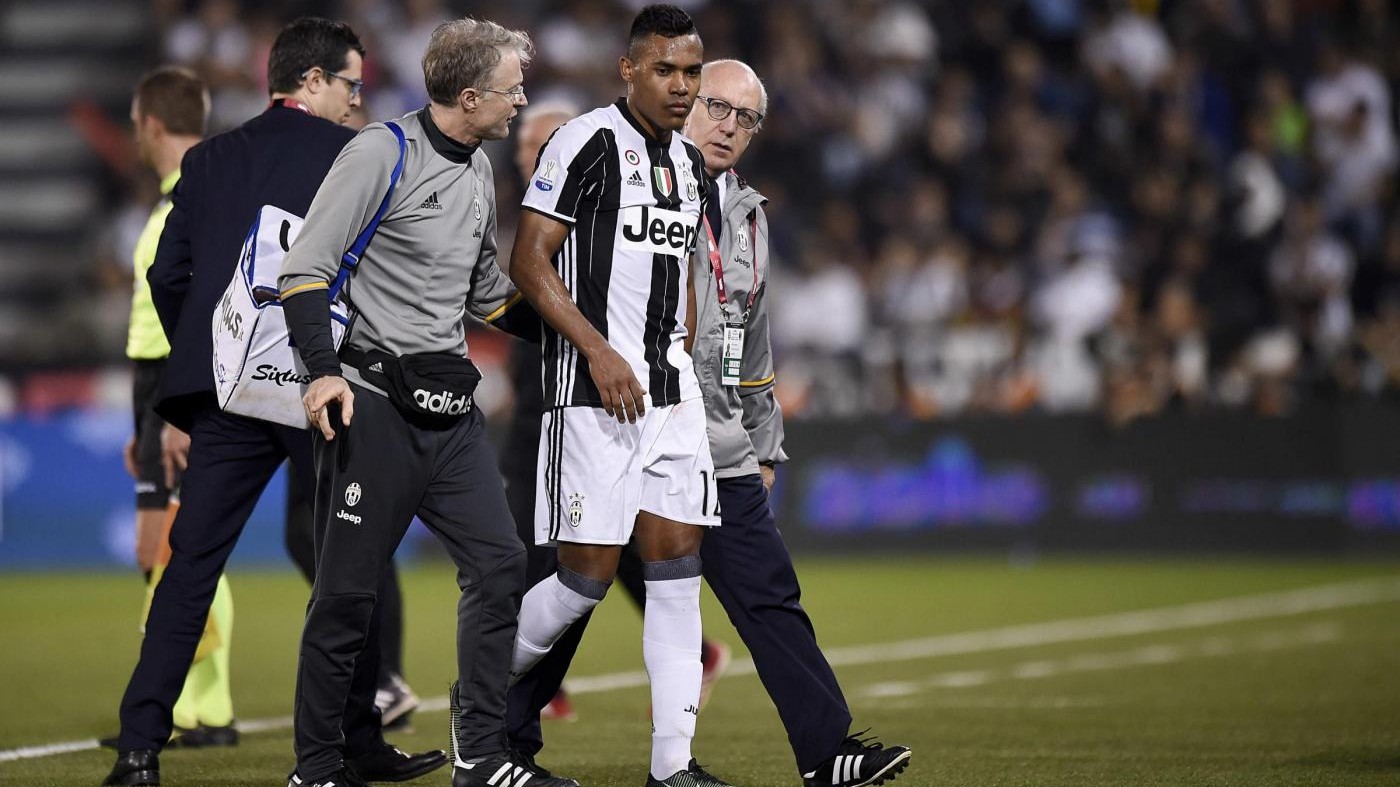 Juve, guai per Alex Sandro: trauma al flessore della coscia