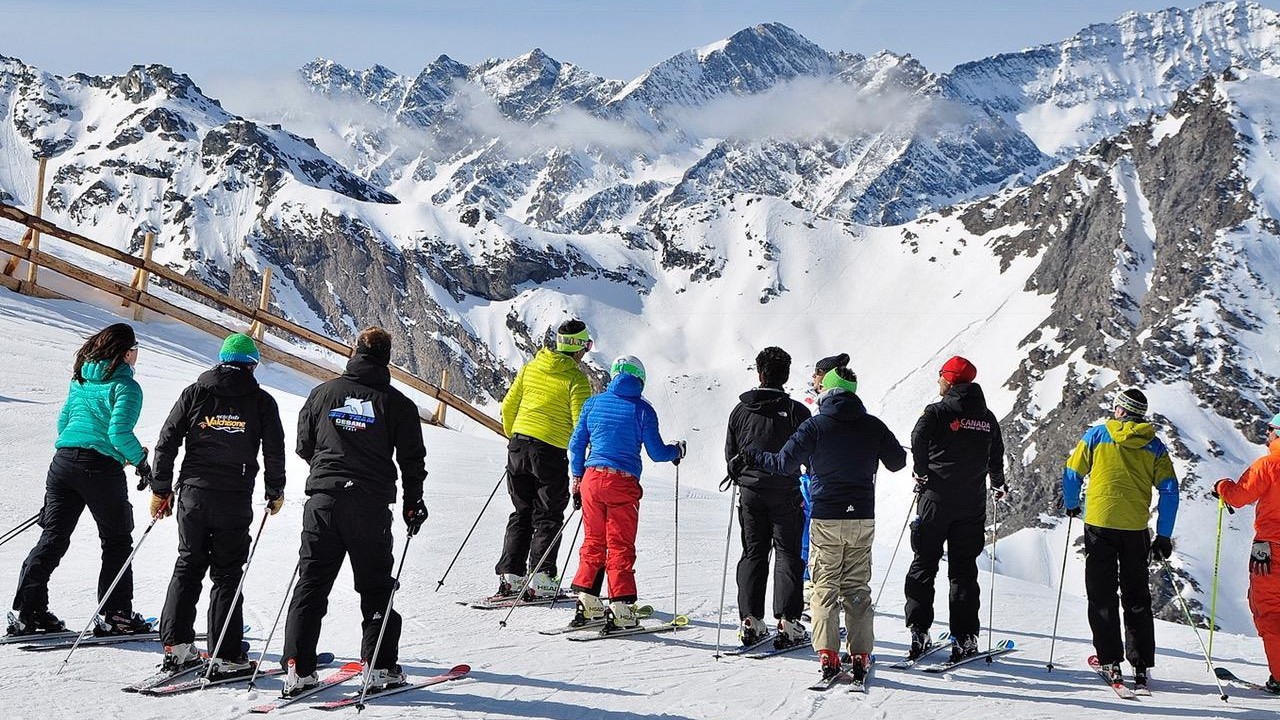 Sestriere, sotto le feste boom di turisti da tutto il mondo