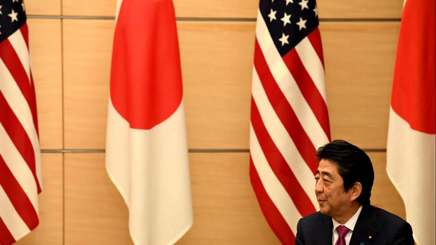 Storica visita del premier giapponese Abe a Pearl Harbour con Obama