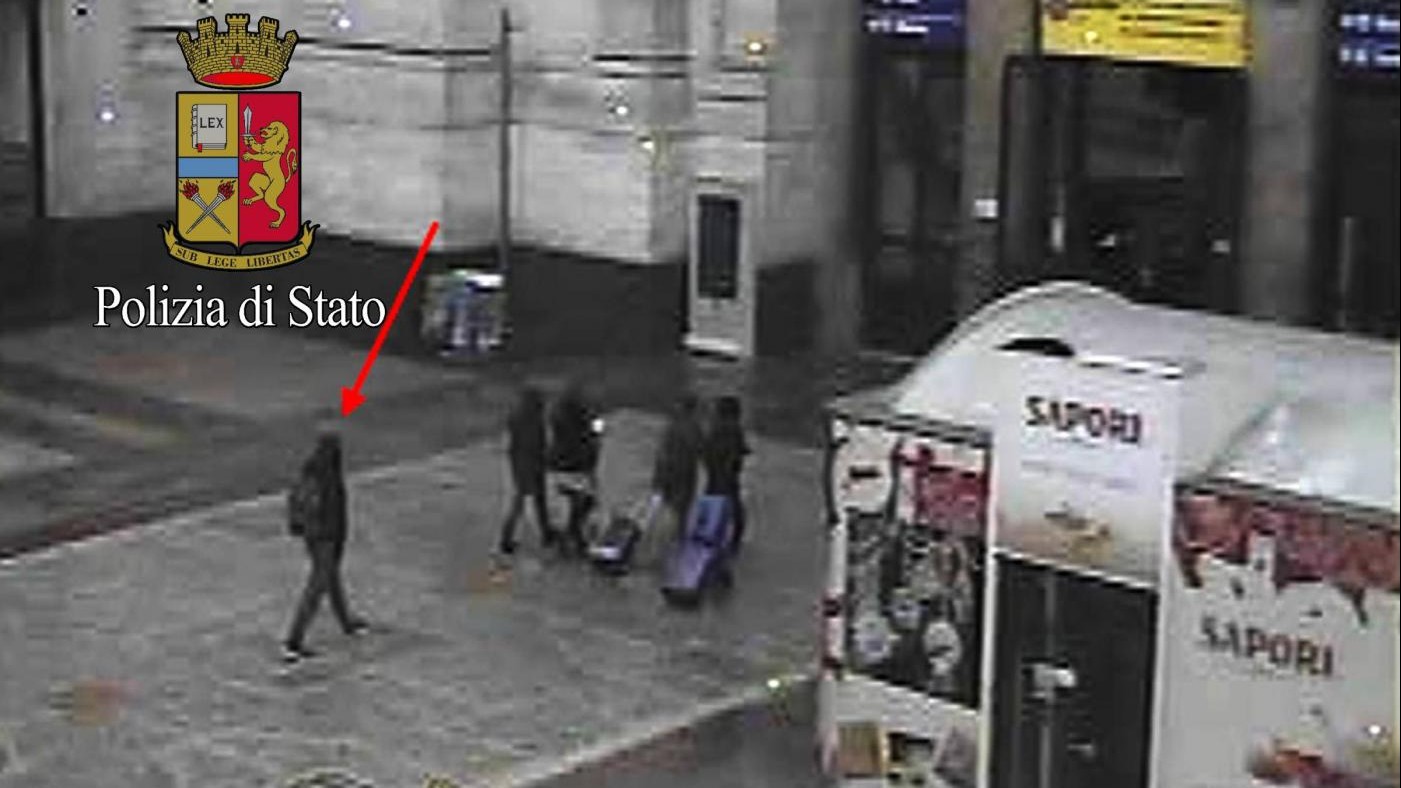 Strage Berlino, attentatore ripreso da telecamere in stazione a Milano