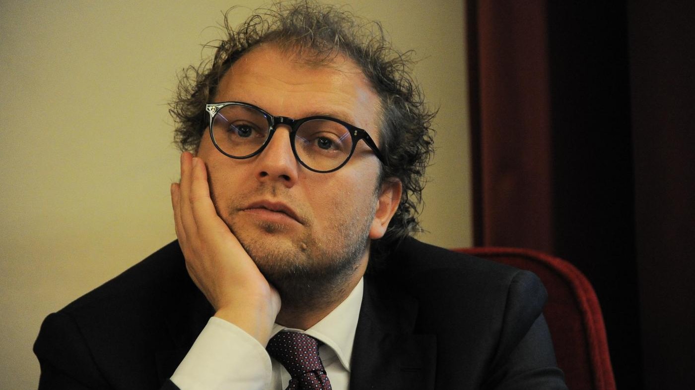 Consip, M5s attacca: Omertà di Stato su Lotti indagato. Renzi confessi