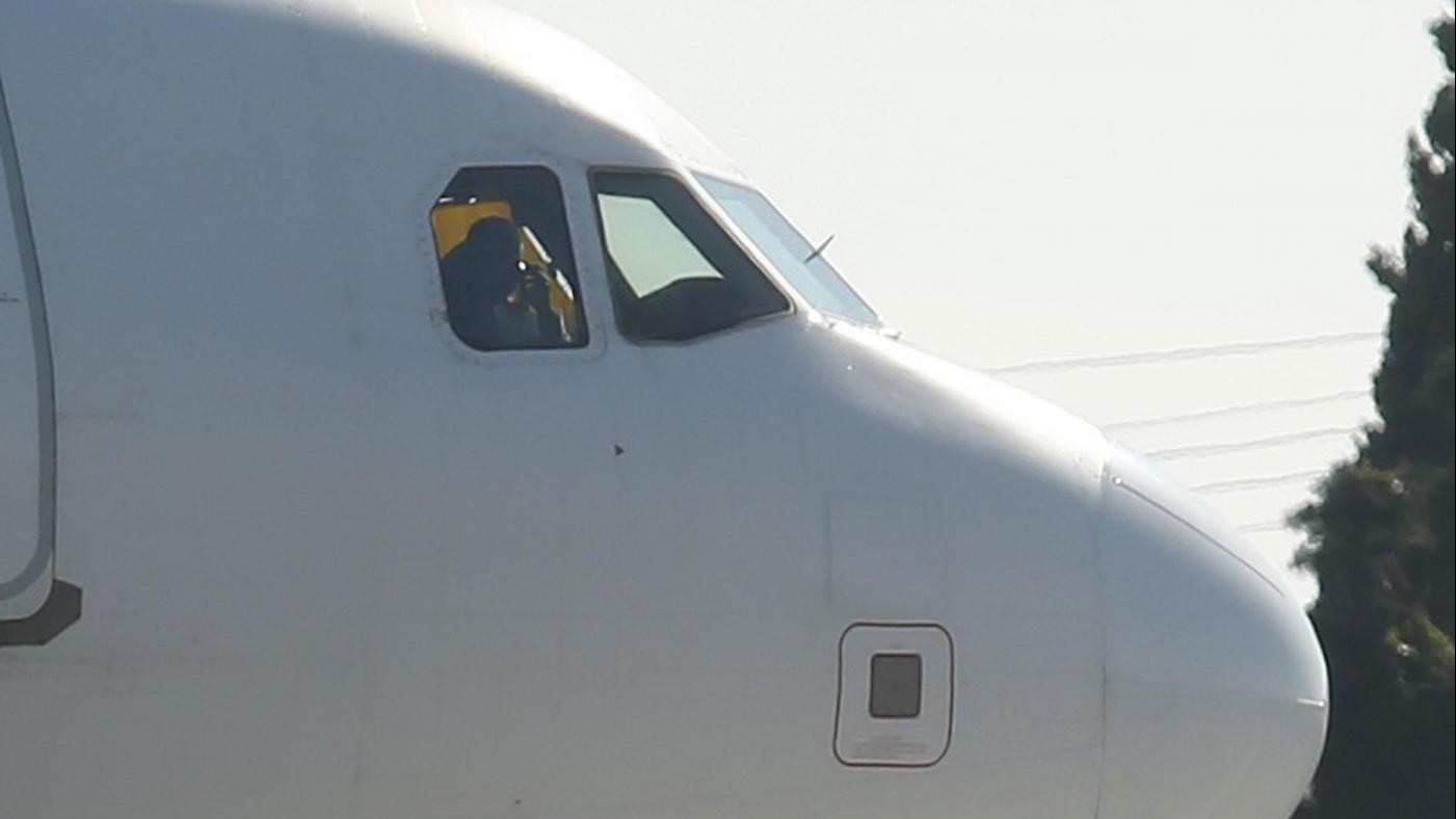 Milano, piper fuori pista a Linate: traffico bloccato per ore