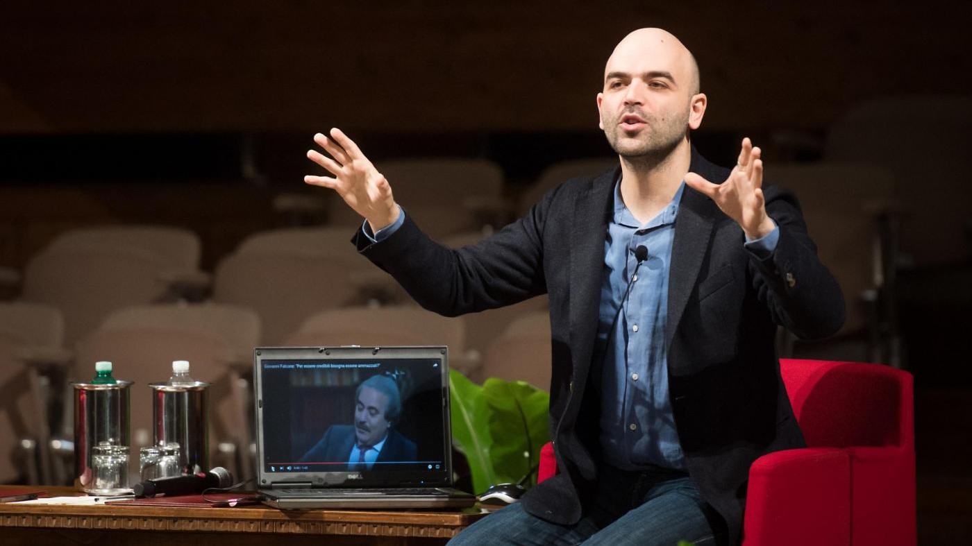 Calderoli: Conflitto con De Magistris? Saviano scenda in politica