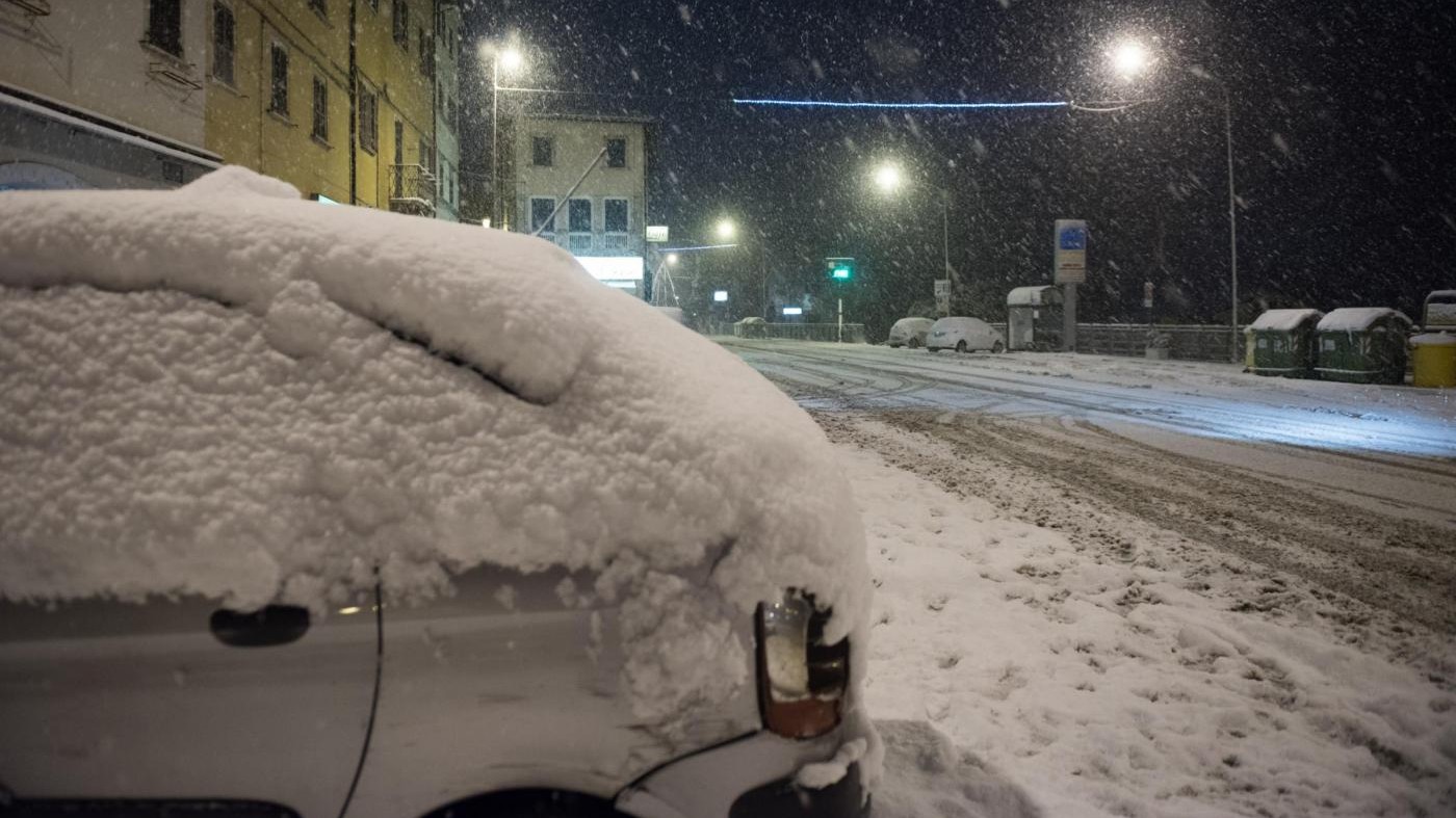 Maltempo, ancora 24 ore di gelo: neve anche in pianura