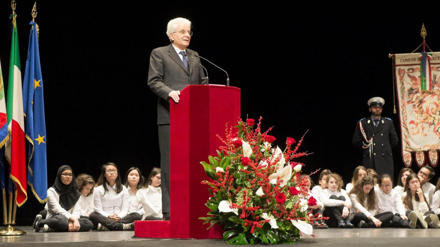 Mattarella: Davanti a difficoltà non bisogna arrendersi