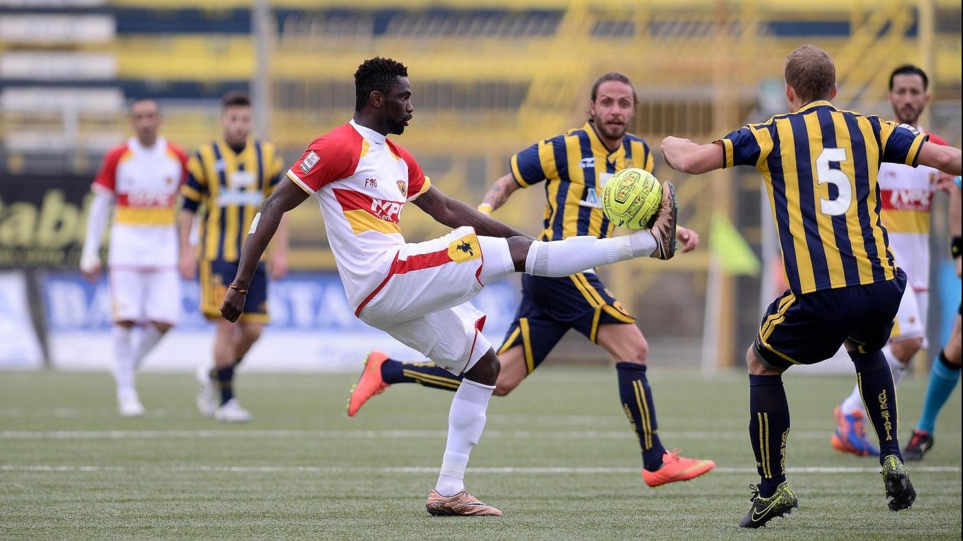 Benevento vince fuori casa il derby con Juve Stabia 0-1