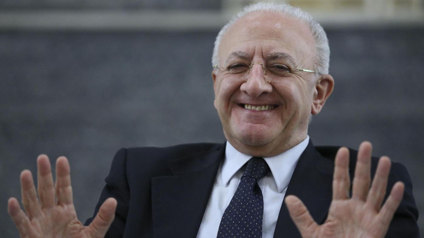 De Luca, Antimafia chiede notizie alla Procura di Napoli