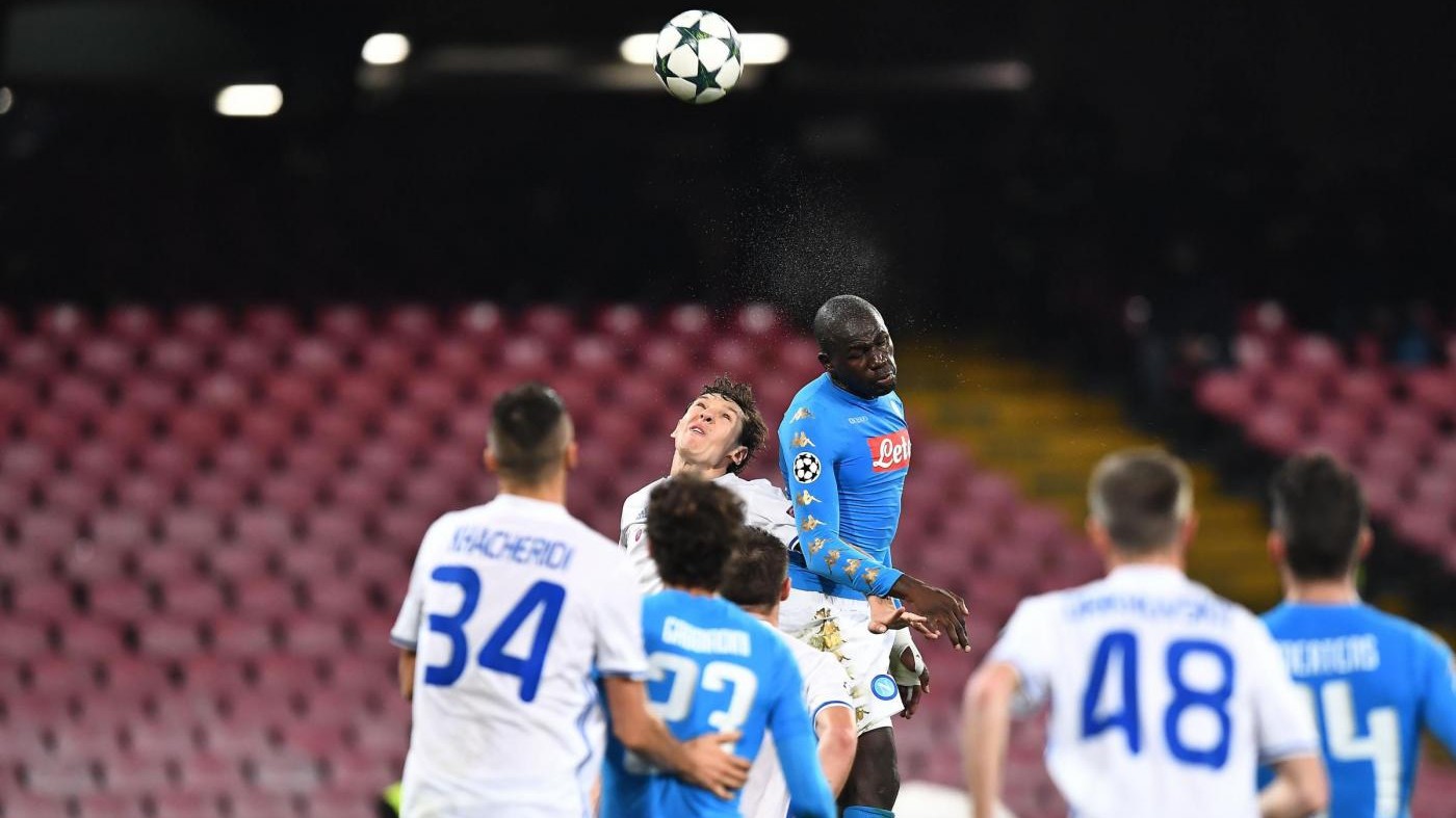 Il Napoli non sfonda il muro della Dinamo: 0-0 al S. Paolo