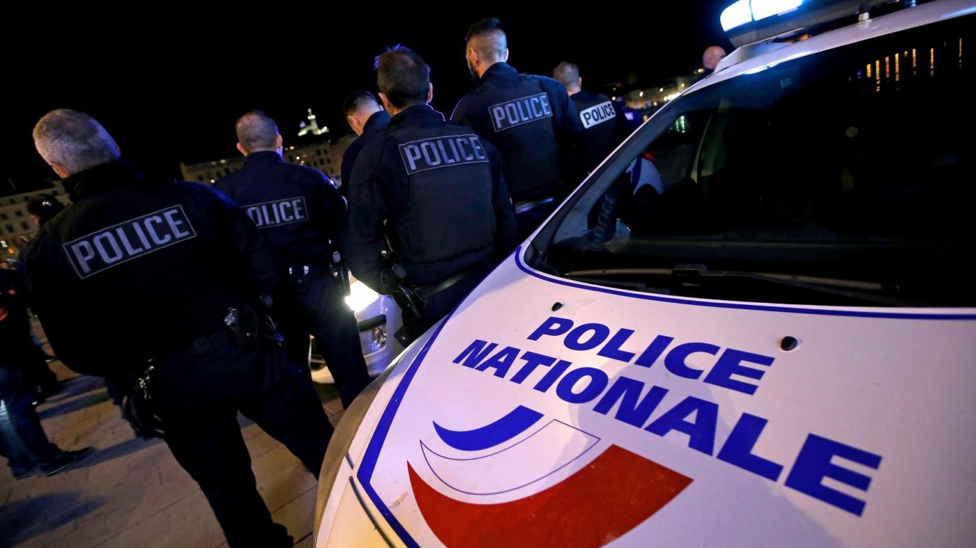 Francia, uomo armato assalta pensionato monaci: un morto