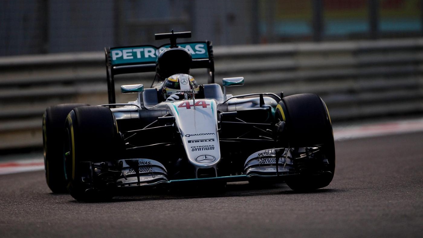 F1, Gp Abu Dhabi: Hamilton davanti a Rosberg anche in 2° libere