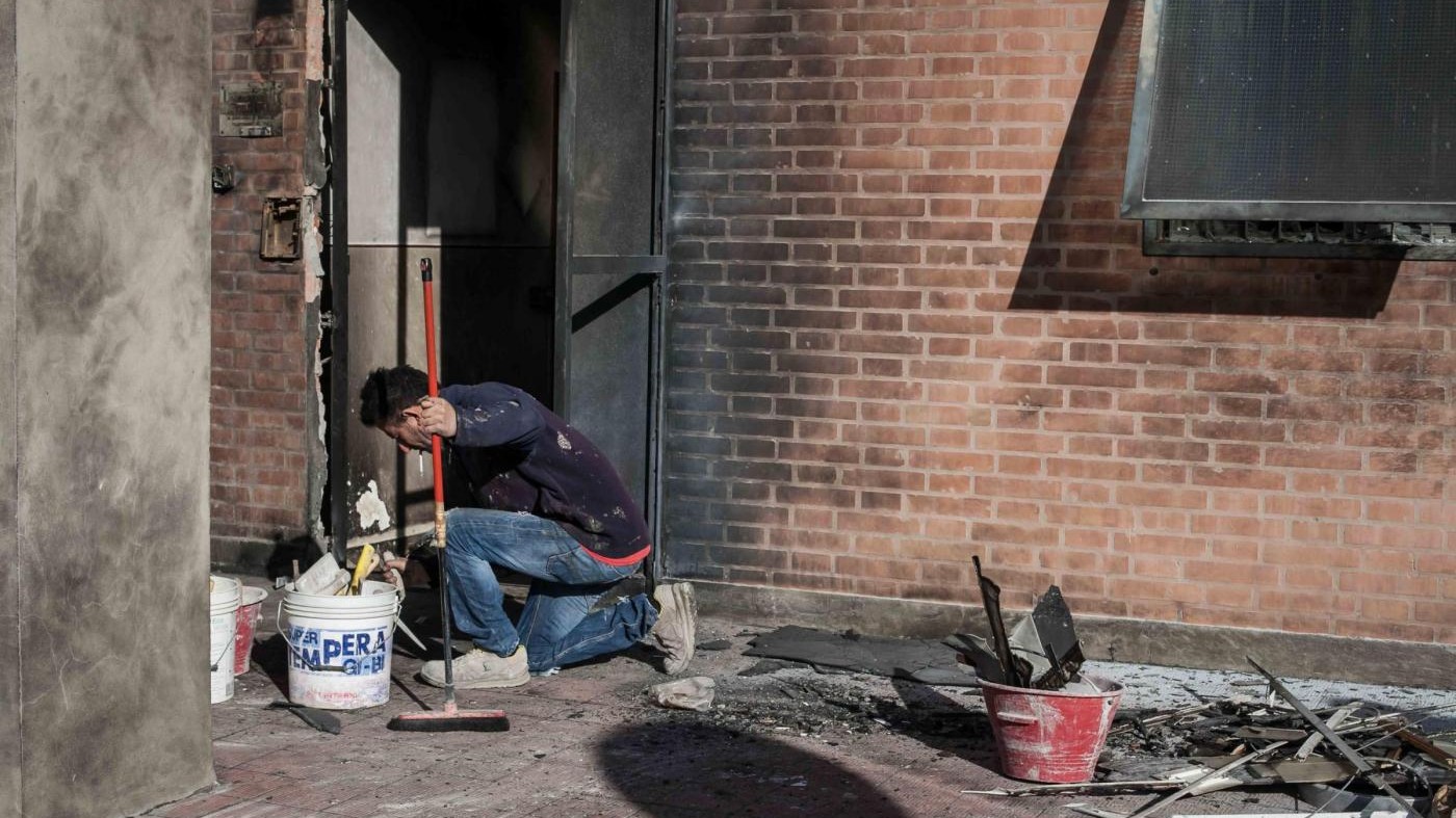 Bologna, Galletti: Sdegno per attentato vigliacco