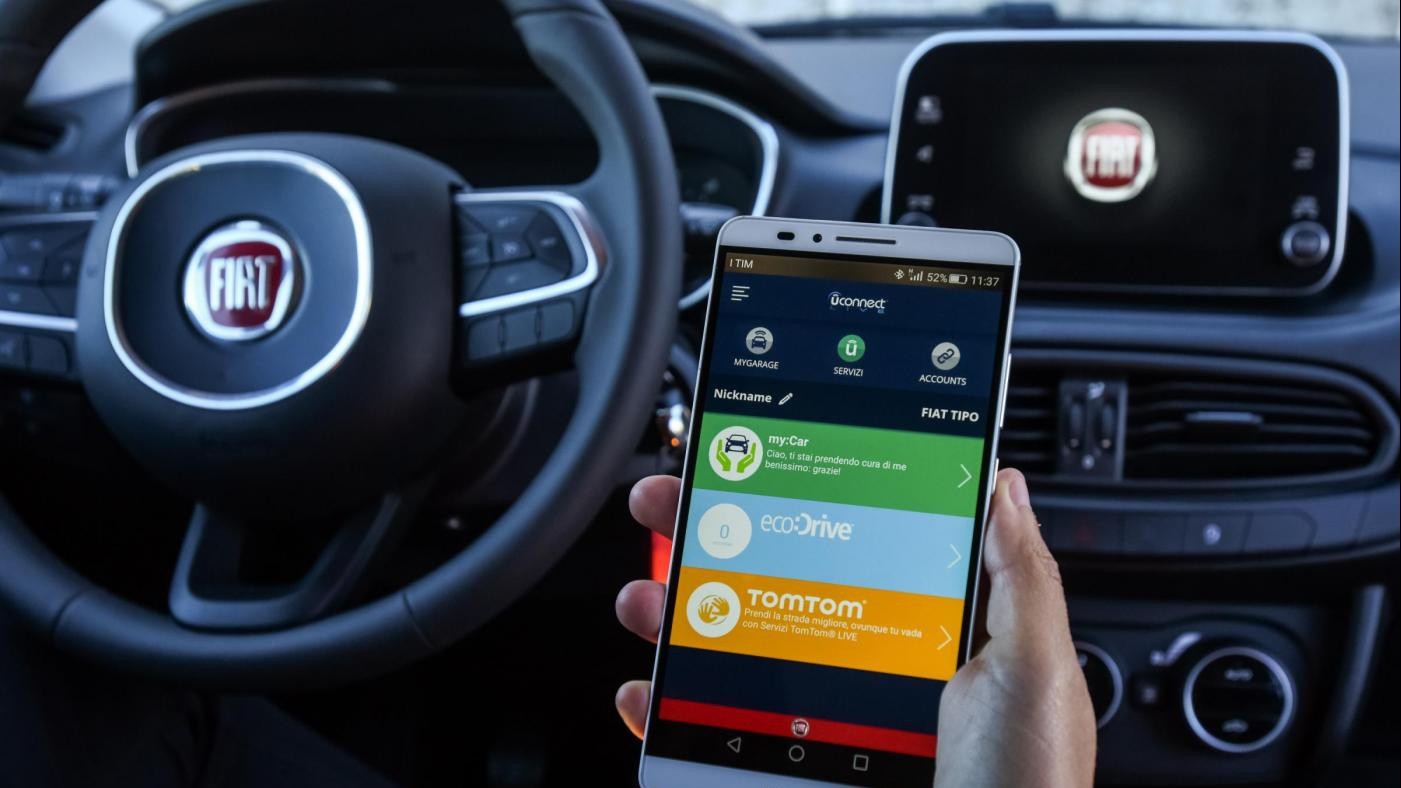 FCA: Con Uconnect LIVE la tecnologia è al top