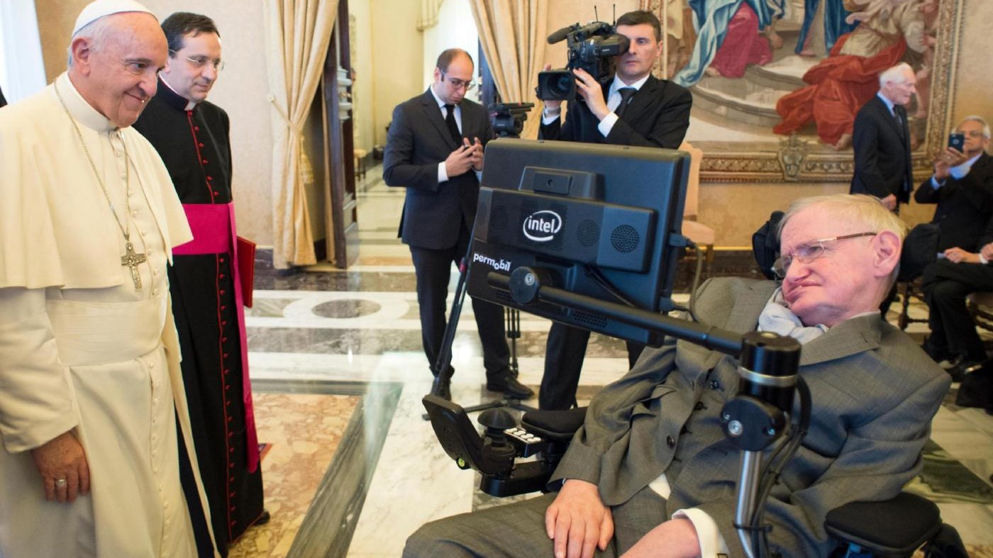 Il Papa incontra Stephen Hawking per plenaria accademia Scienze