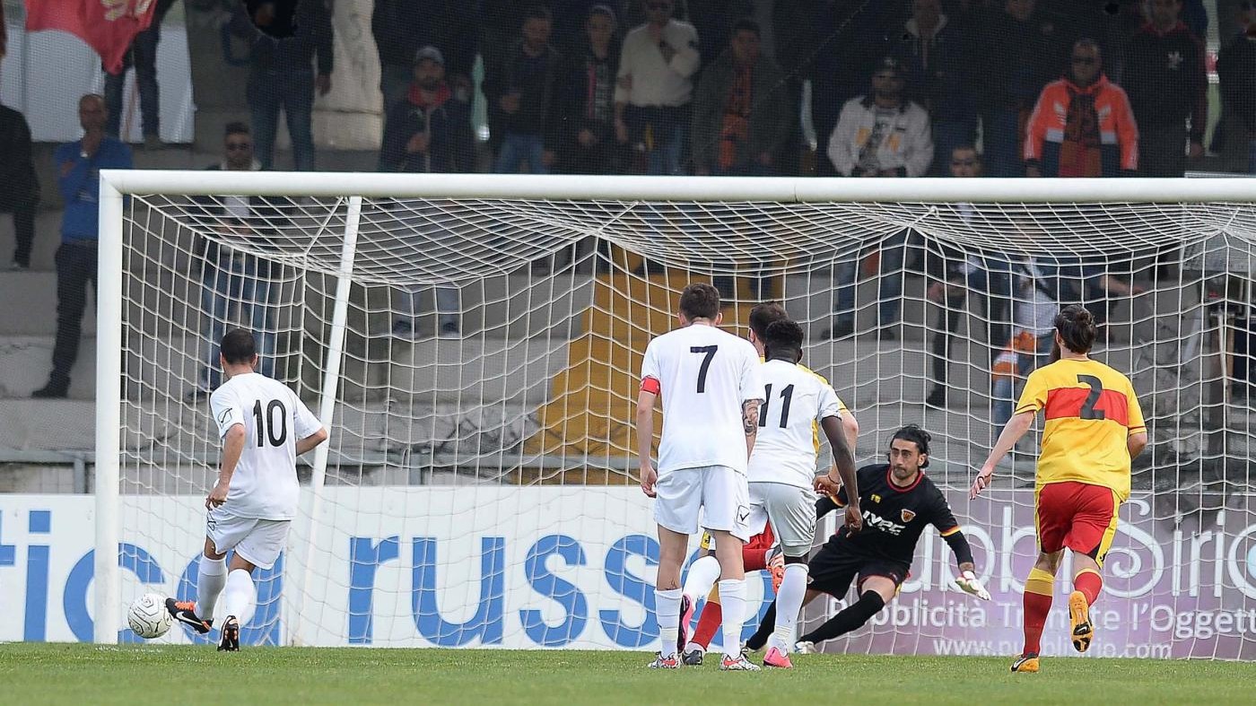 Lega Pro, il Benevento vince ancora: 3-2 contro l’Ischia