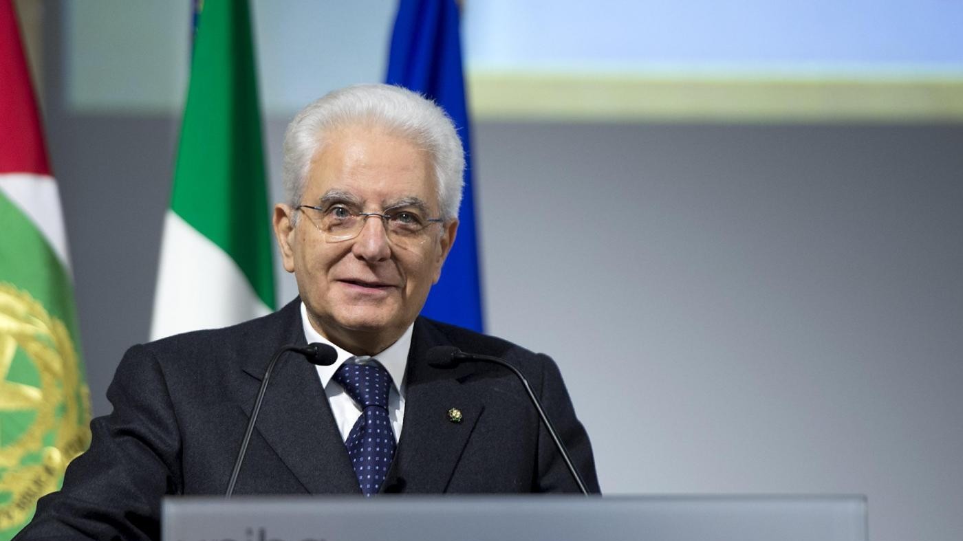 Mattarella: La nostra democrazia è solida, necessaria serenità