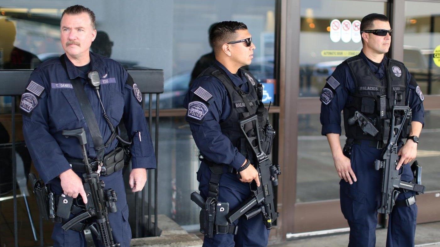 Minaccia attacco a metro Los Angeles: sicurezza rafforzata