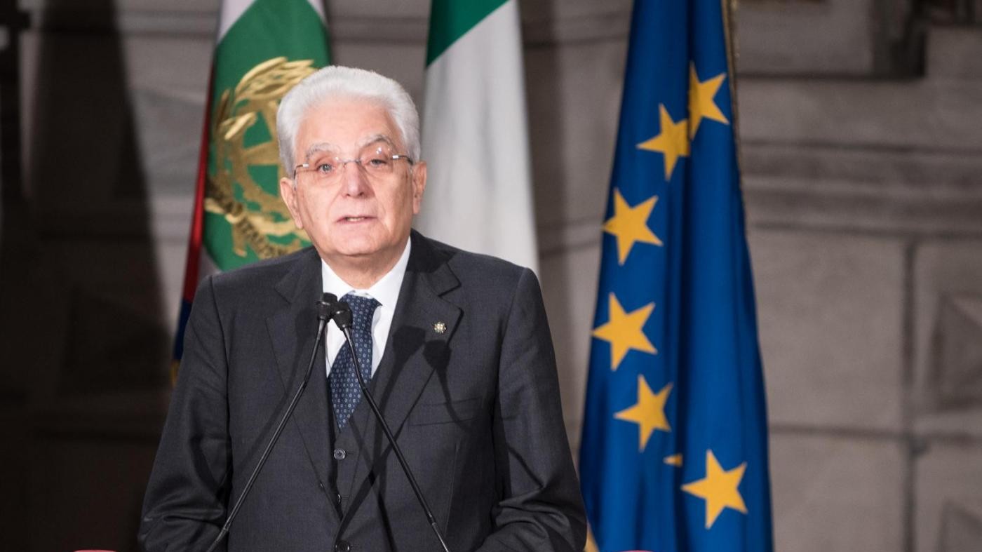 Mattarella: Inconcepibile elezioni anticipate senza una nuova legge