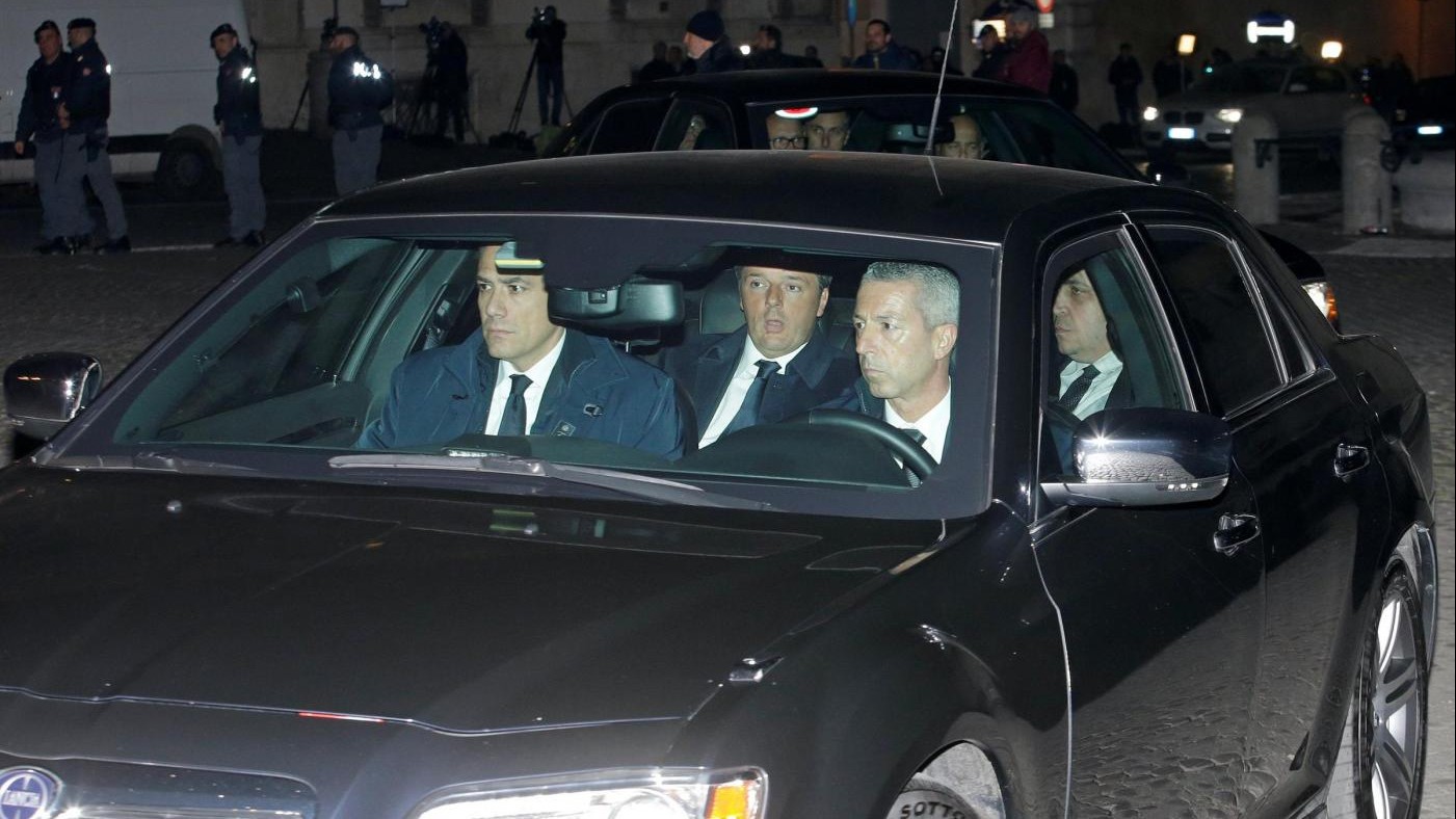 Renzi si dimette: Tutti sostengano nuovo governo o al voto