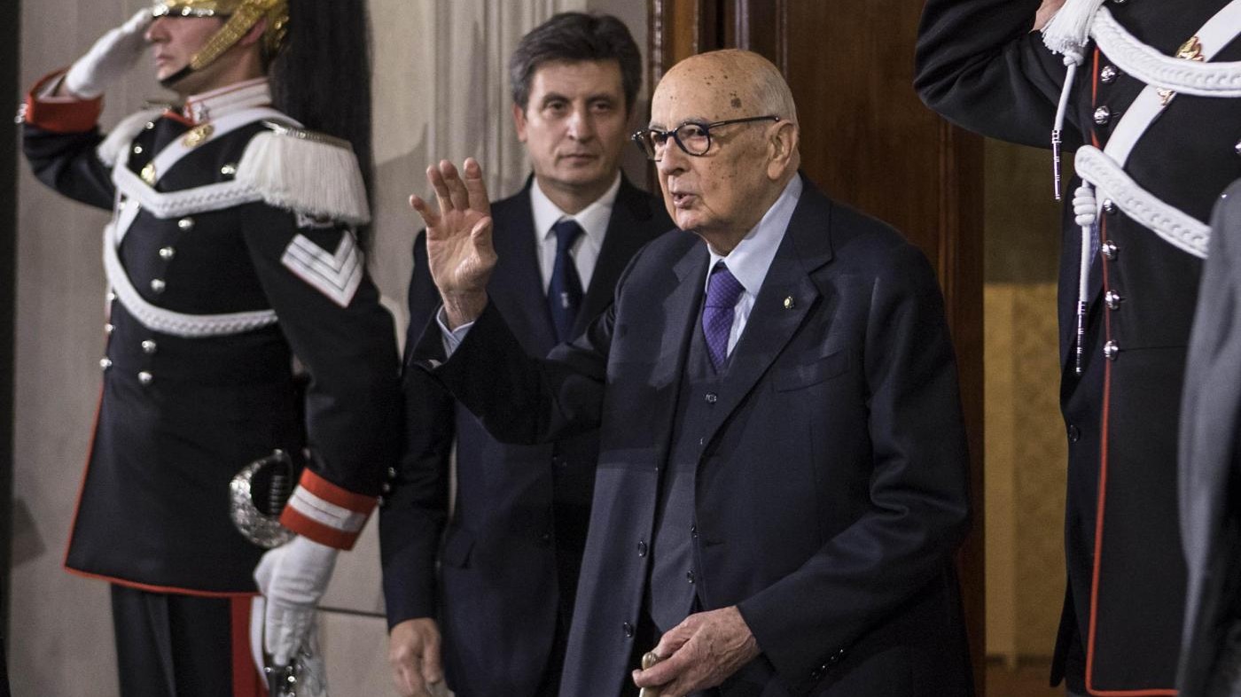 Consultazioni con le alte cariche. Mattarella insiste sul reincarico