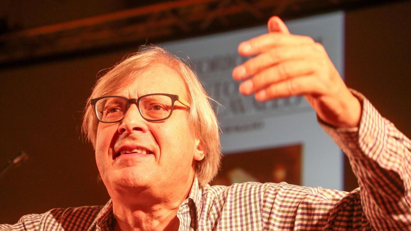 Governo, Sgarbi: Al voto subito? Ieri sera Renzi mi ha detto ‘Chiaro’