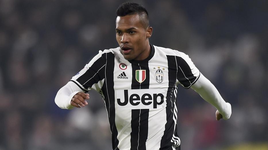 La Juventus verso il derby, Alex Sandro: In campo per vincere