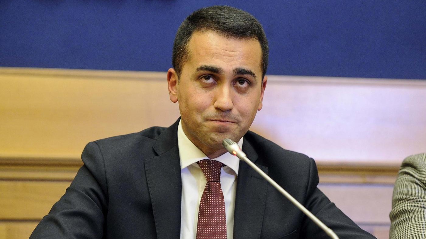 Di Maio (M5S): No a governo Gentiloni, avatar e prestanome