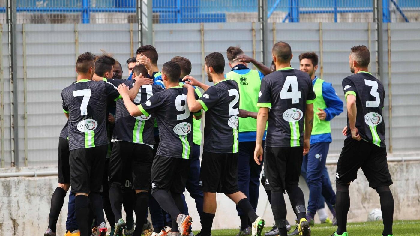 Fidelis Andria stende Martina 3-0