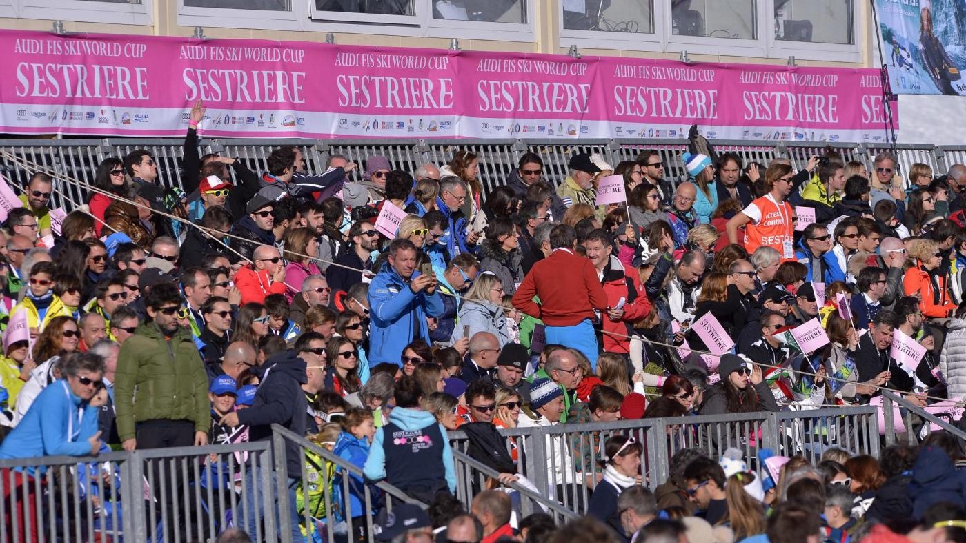 Sci, boom di tifosi a Sestriere per la Coppa del Mondo
