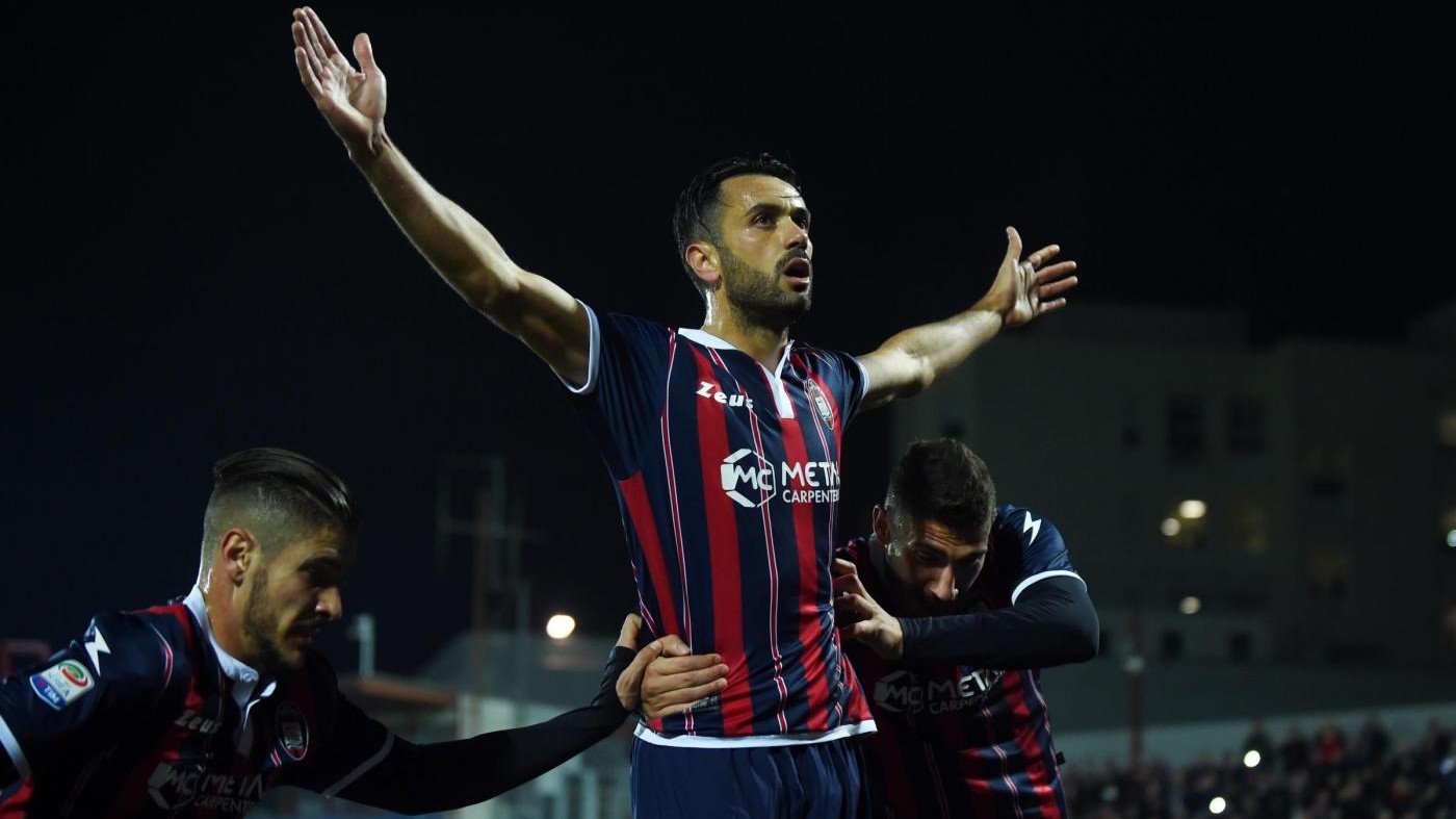 Serie A, Crotone stende Pescara nello scontro salvezza e spera