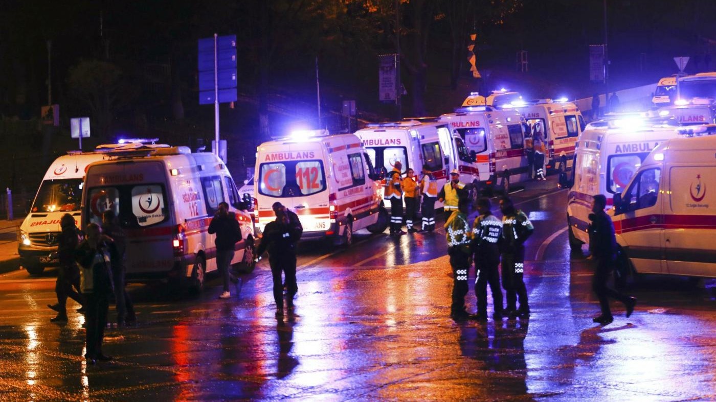 Turchia, doppio attacco terroristico in centro a Istanbul: almeno 13 morti